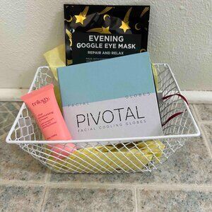 Womens Facial Care Set NWOT